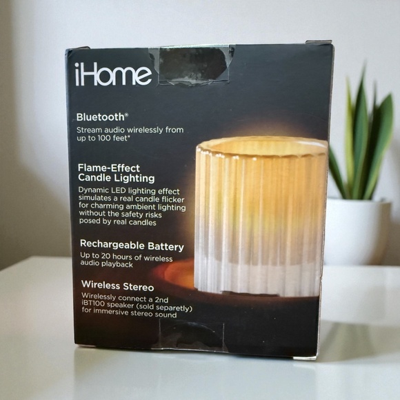 iHome Flameless Candle w/Bluetooth Speaker, LED Candle - WHITE - Picture 2 of 4